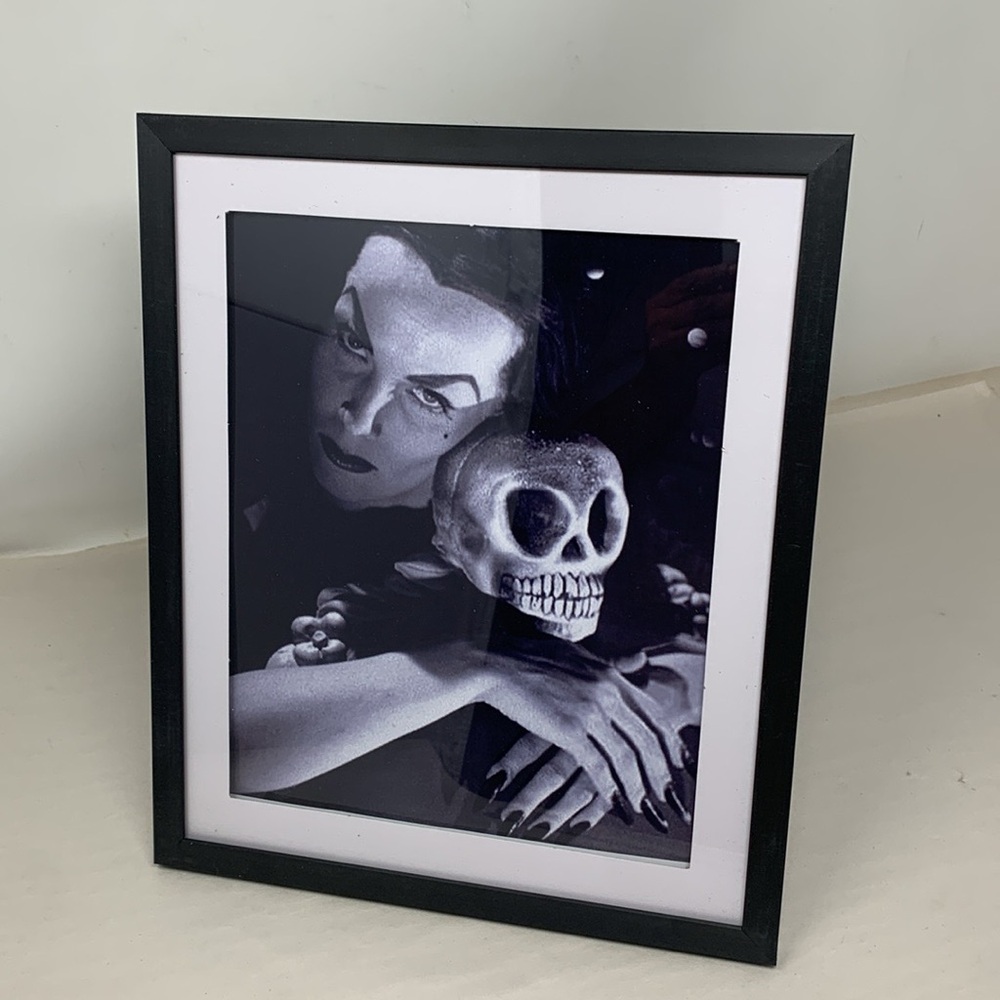 3 Black & White Halloween Art Print Set Vampira w skull, Bride of Frankenstein - Picture 16 of 16